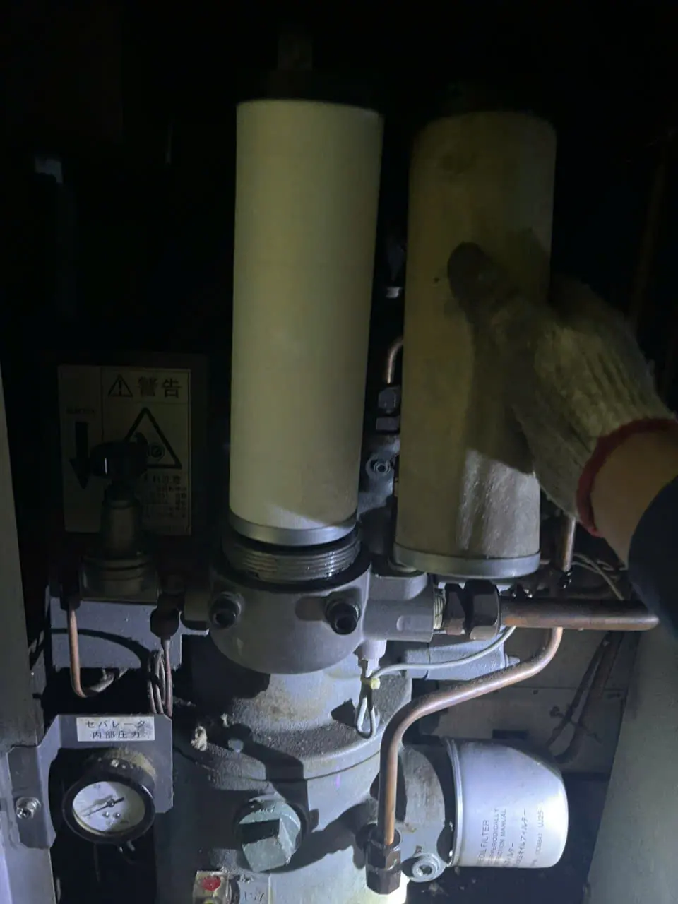 tach-dau-may-nen-khi-hitachi-15kw